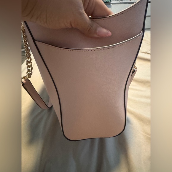 Michael Kors purse - Picture 5 of 5